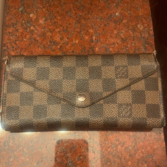 LOUIS VUITTON DAMIER EBENE TRIFOLD WALLET - Picture 3 of 16